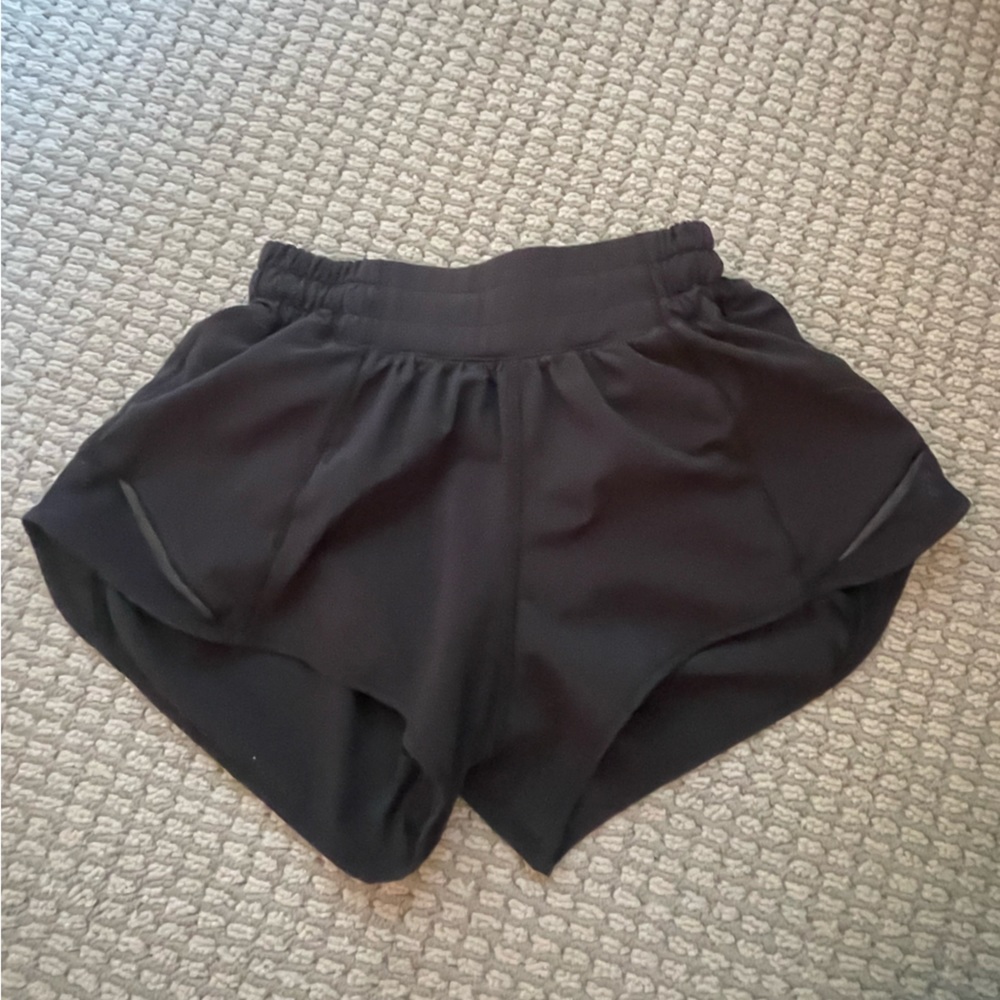 lululemon hotty hot shorts black Size 0 2.5” inseam
